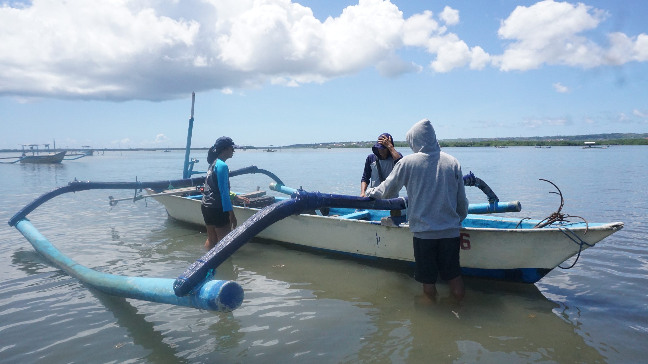 Baik, Buruk, dan Tantangan Nelayan Bali: Saya Beralih ke Perahu Tenaga Surya