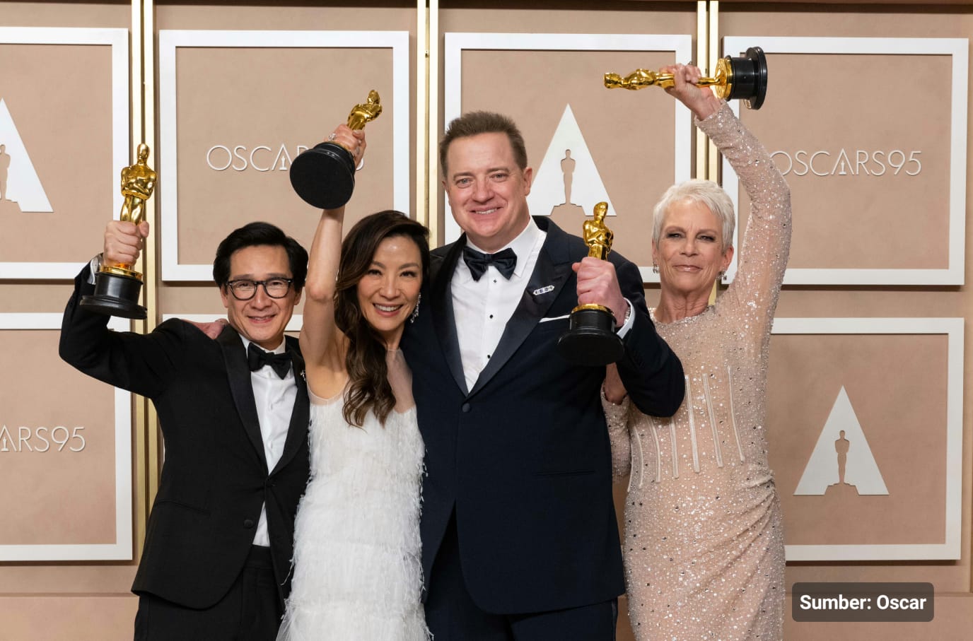Momen-momen Menarik dan Rekor Baru yang Pecah di Oscar 2023