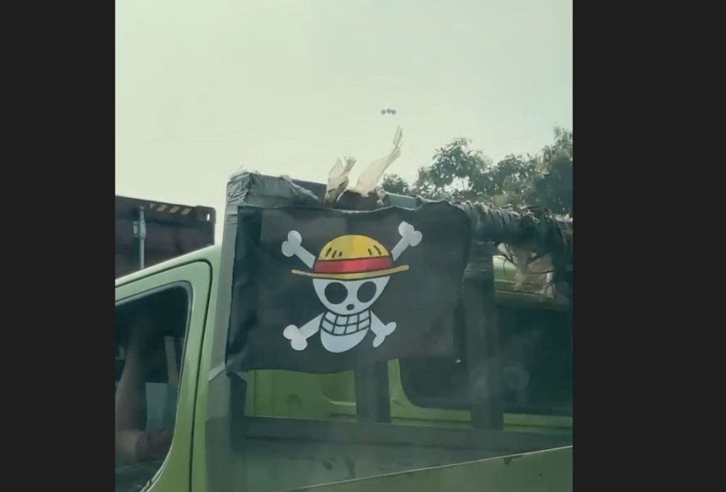bendera one piece di banten