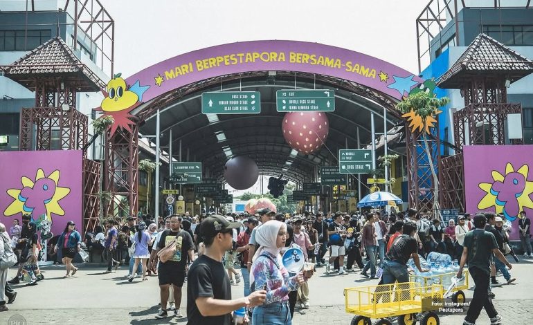Fakta Pestapora 2025: Sponsor Freeport, Salat Jumat Berjemaah, hingga Mundurnya Puluhan Musisi 