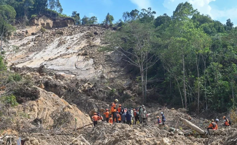 Respons Lamban Pemerintah di Fase Kritis Bencana Sumatera: Mengapa 72 Jam Pertama Menentukan Nyawa Korban?