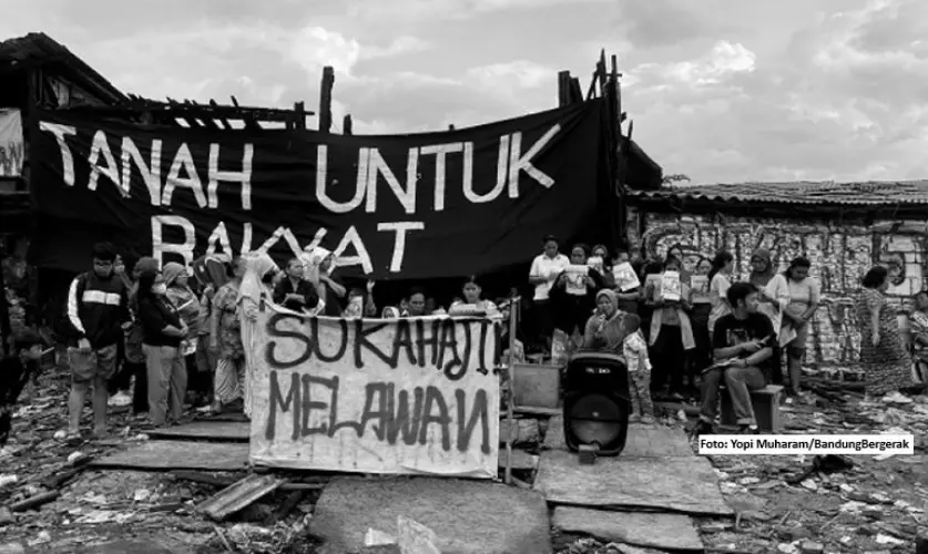 Sukahaji Dikepung Batu dan Senjata, Kemana Perginya Negara?