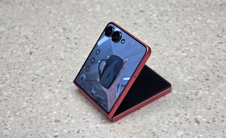 Fitur Unggulan Samsung Galaxy Z Flip7 Mudahkan Pebisnis ‘Online’ Pemula