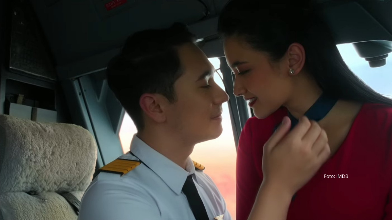 ‘Love Bombing’ Hingga Budaya Menyalahkan Perempuan dalam Film ‘Penerbangan Terakhir’