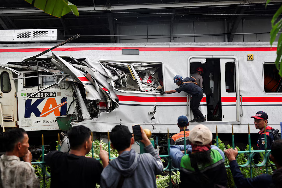 Tragedi di Stasiun Bekasi Timur: Semua Korban Perempuan, Gerbong Khusus Perempuan Kembali Dipertanyakan