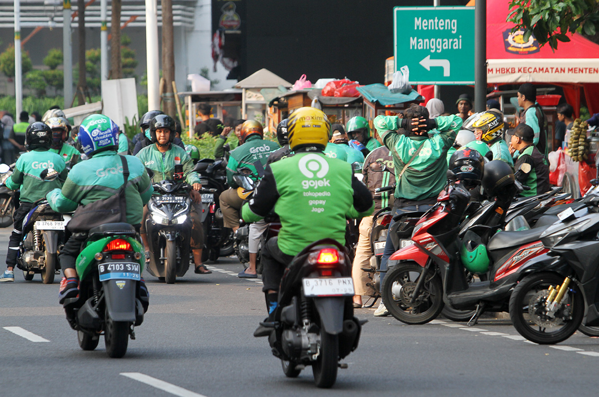 Potongan Aplikasi Saja Tak Cukup, Pengemudi Ojol Perlu Diakui Sebagai Pekerja