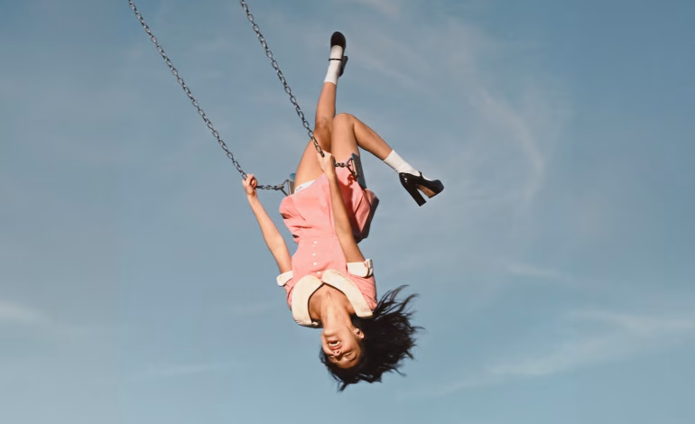 Mitos Cinta sebagai Penyembuh dalam Album Baru Olivia Rodrigo